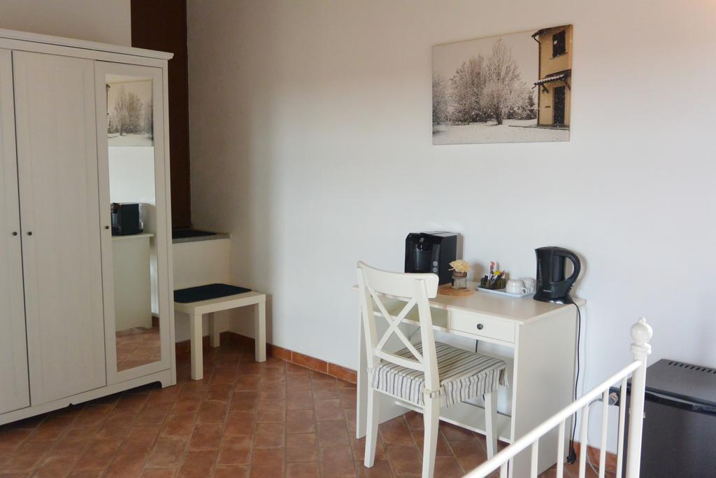 Agriturismo Cascina Mora Pavia Luaran gambar